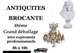 Les brocanteurs et antiquaires de Pézenas (Hérault) organisent leur grand déballage de printemps le dimanche 1er mai 2022